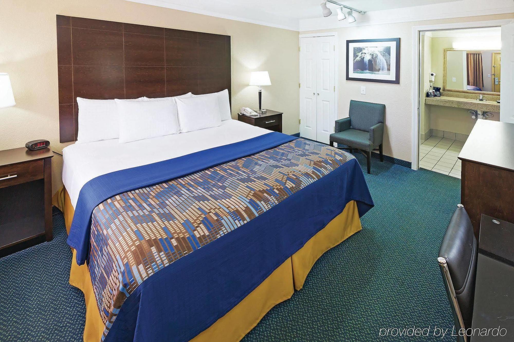 Red Roof Inn Ardmore Bagian luar foto